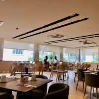 Golden Tulip Mandison suite 