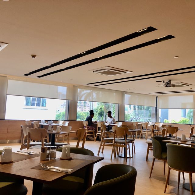 Golden Tulip Mandison suite 