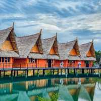 SeaVerse Cafe & Restaurant คาเฟ่ไม้ไผ่ สไตล์ฮาวาย