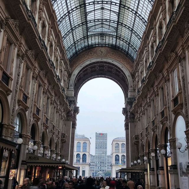 Oldest Shopping Gallery 