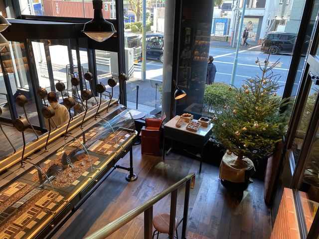 東京・日本橋。クリスマスショコラを贅沢に楽しむ『LE CHOCOLAT ALAIN DUCASSE 東京工房』