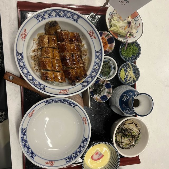 韓国狎鴎亭の鰻屋さんチャン・グンソクさん足跡