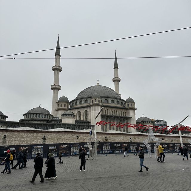Taksim Square 