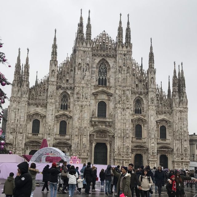 Duomo in Christmas season 