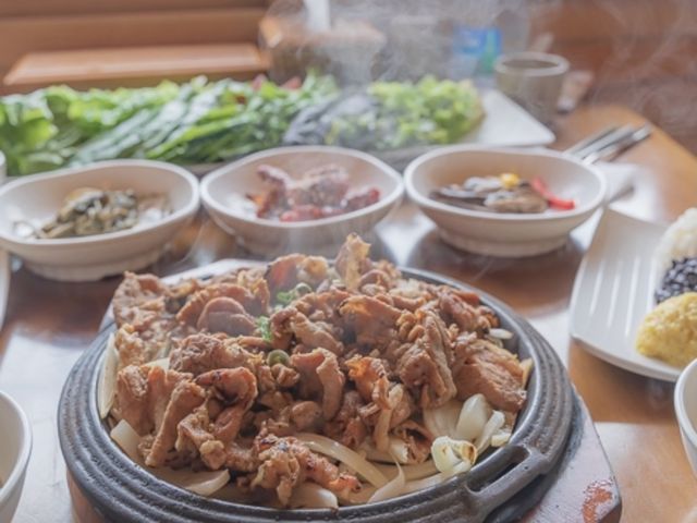 시골 할머니집 밥상같은 쌈밥집 ‘목향원’