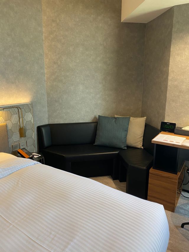 灣仔飽覽維港景色酒店🏨 時尚海景房