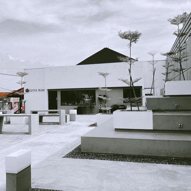 letakbumi