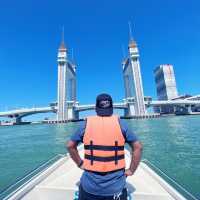 PRIVATE CRUISE TERENGGANU DRAWBRIDGE
