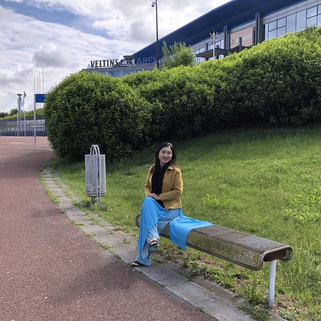Veltins-Arena , SVĐ bóng đá trong nhà 