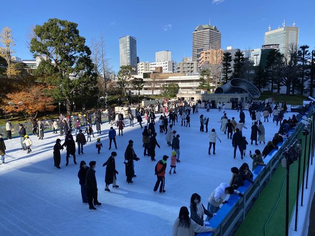 東京・六本木。東京ミッドタウンのクリスマス『MIDTOWN CHRISTMAS 2022』