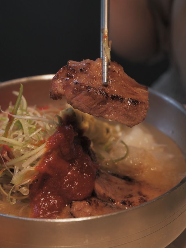寶藍色新分店，環境更美和有庭園氣息