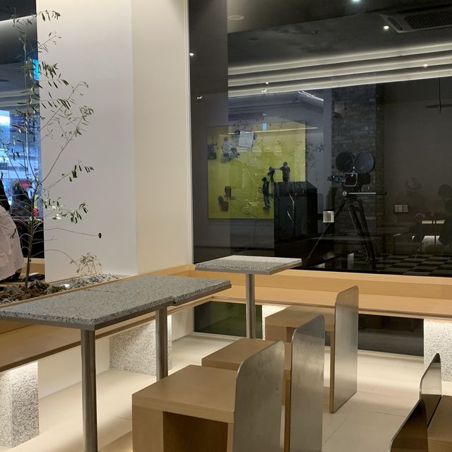 명동 카페 추천, 크림시크