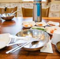 줄서서 먹는 맛집, 제주 향토음식점 '넉둥베기'