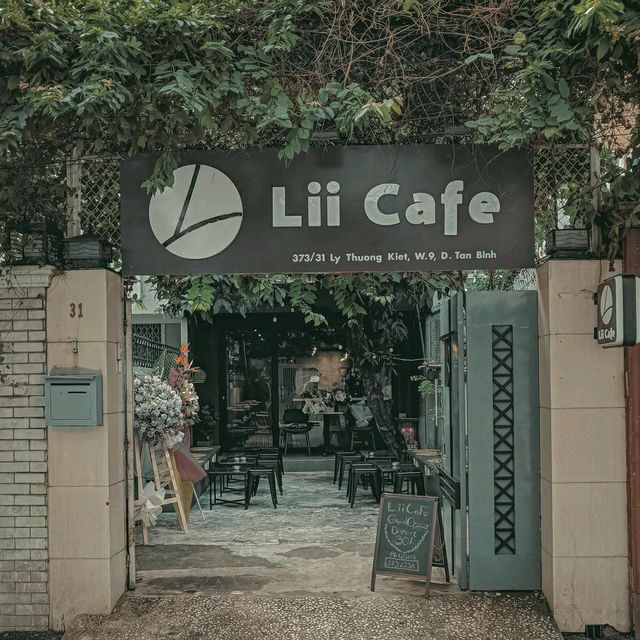 𝗟𝗶𝗶 𝗖𝗮𝗳𝗲