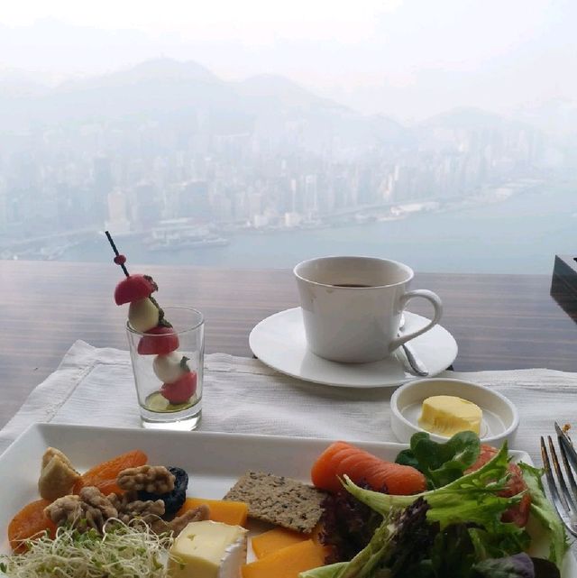 102樓的早餐