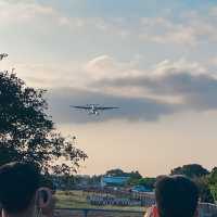 [台北景點]飛機迷的最愛~台北飛機巷｜松山機場另類觀景台 飛機降落超有感 