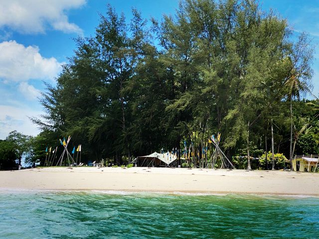 Lovely beach bar at Nina beach camp