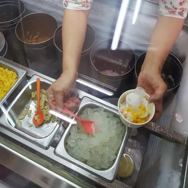 ไอติมฮงฮวด ไปรษณีย์กลางบางรัก