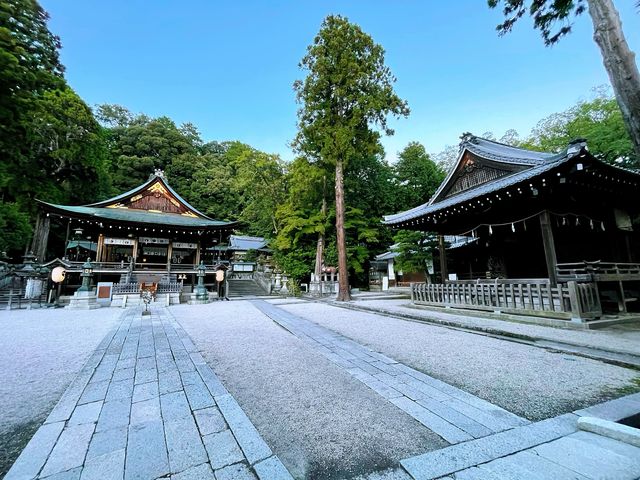 日牟禮八幡宮
