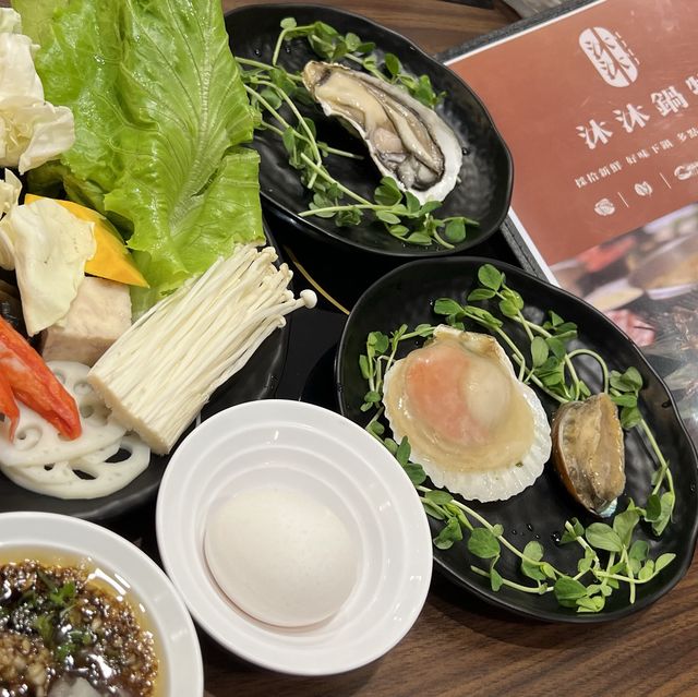 新莊好吃火鍋，沐沐鍋物｜各式蔬菜、火鍋料、主食自助式吃到飽