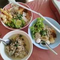 ก๋วยเตี๋ยว​หมูแปดริ้ว อร่อยแบบสูตรดั้งเดิม 