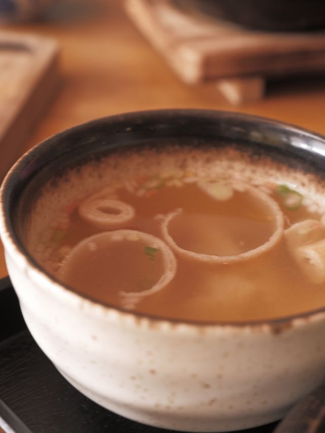 中日混合居酒屋之煲仔飯出色 