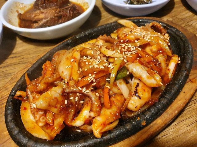 서울 시청 근처에서 즐기는 19찬 한정식