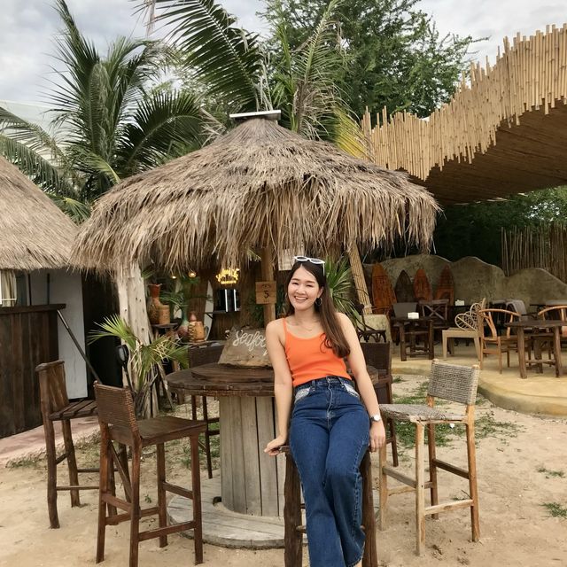 คาเฟ่บรรยากาศดีริมทะเล บางแสน 