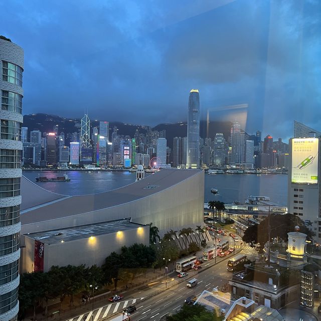 第一次升級至高層半海景房 完全看到維港景色