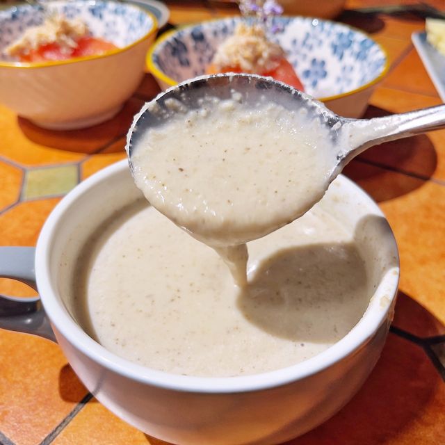 好Chill美味😋海鮮🦐農夫包😍