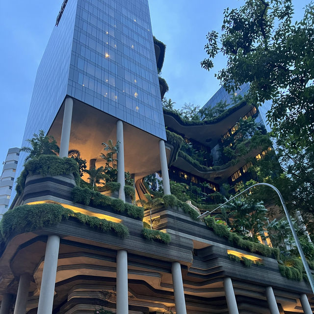 PARKROYAL, an architectural stunner