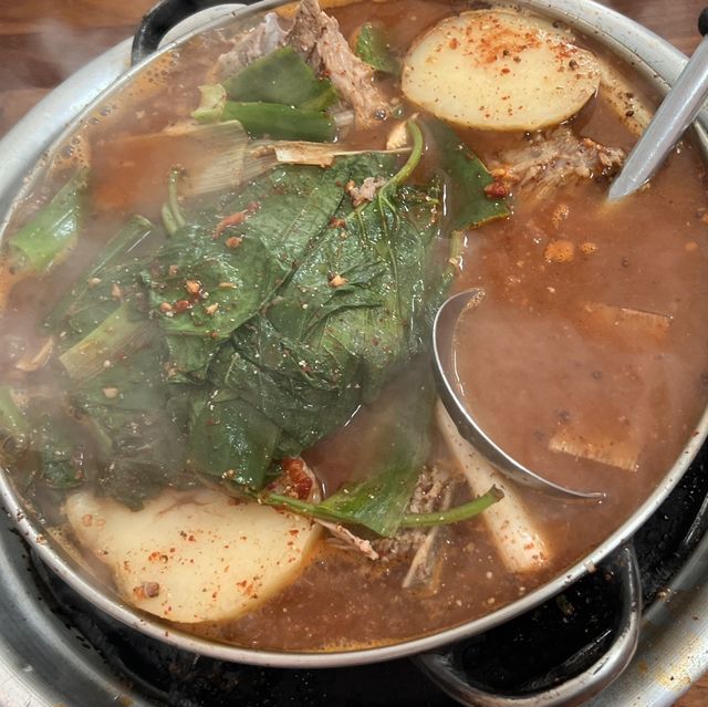 韓国/ソウル【松坡】超ローカル！絶品カムジャタンのお店🤎