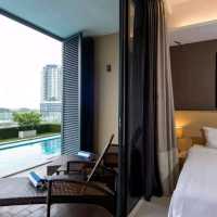 Swimming pool outside room 😱
