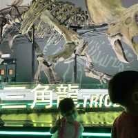 探索恐龍的秘密，科學館之旅