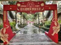 Sanya’s Yalongwan Mall 