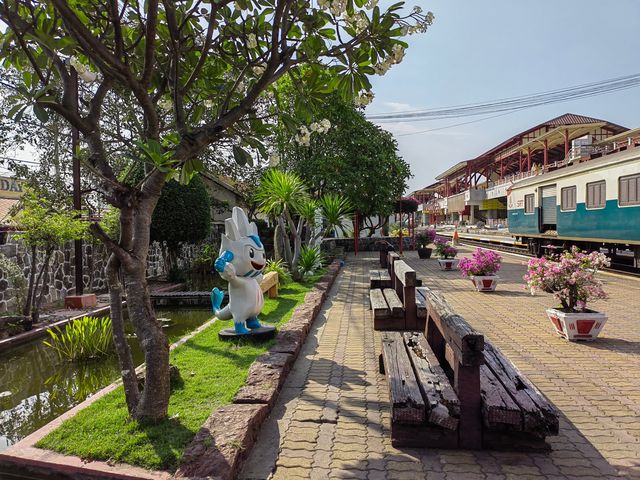 Hua Hin old and new train stations and Royal Open Air Barber Shop