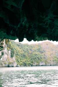 Are you going to visit "Halong Bay on the Sea" in Vietnam?