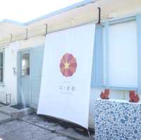 カヌレ専門店❗️黒糖カヌレほうき星✨