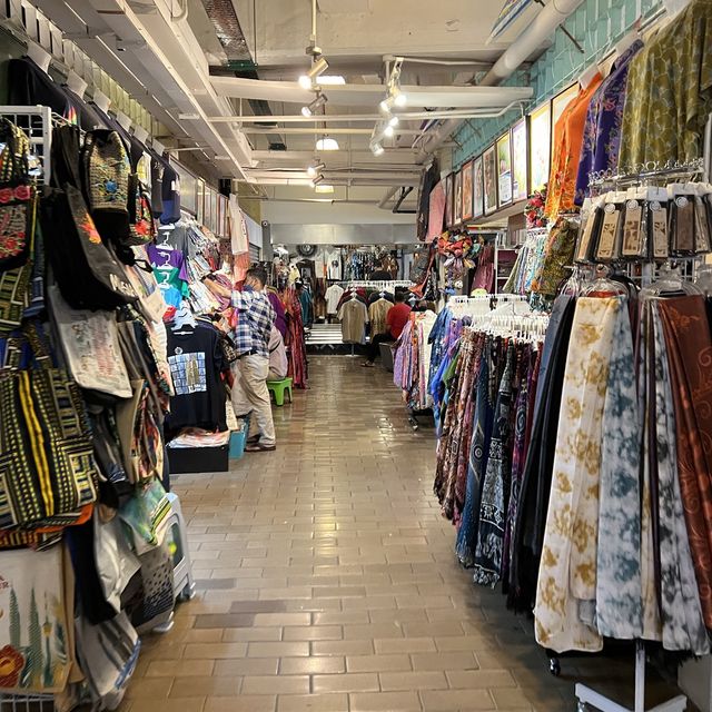 【マレーシア/クアラルンプール】地元民も観光客もこぞって訪れる、ショッピングの定番セントラルマーケット