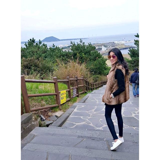 เดินขึ้นมาชมวิวสวยๆ บนยอดเขาซองซา ⛰️🌳🌿🍃