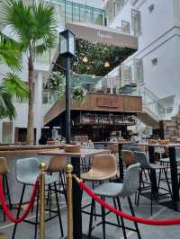 Singapore Luxurious Theatre
