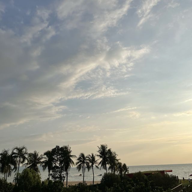 Beach front and trendy hotel in this time!