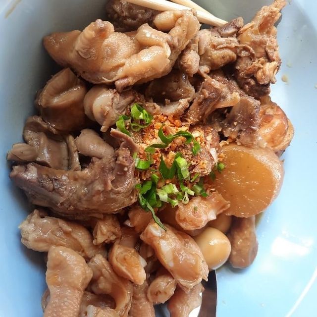 ก๋วยเตี๋ยวไก่มะระ บุปเฟต์