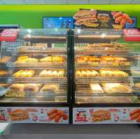 Japanese convenience store @ Familymart 🍜