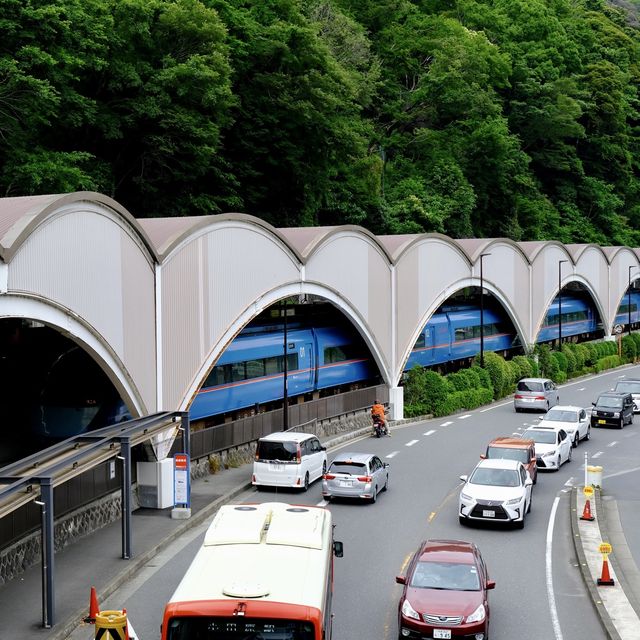 小田急・箱根湯本駅