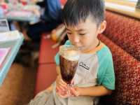 迪士尼樂園美國小鎮大街人氣大街餐廳Corner Cafe！