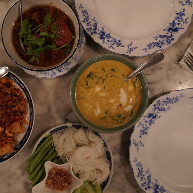 ร้านอาหารใต้ดั้งเดิม รสชาติจัดจ้าน 