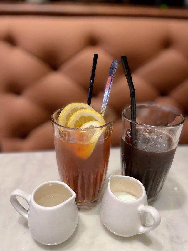 《超 正 西 班 牙 餐 廳》