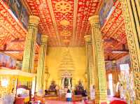 วัดสีเด่นสดุดตา ที่เวียงจันทน์