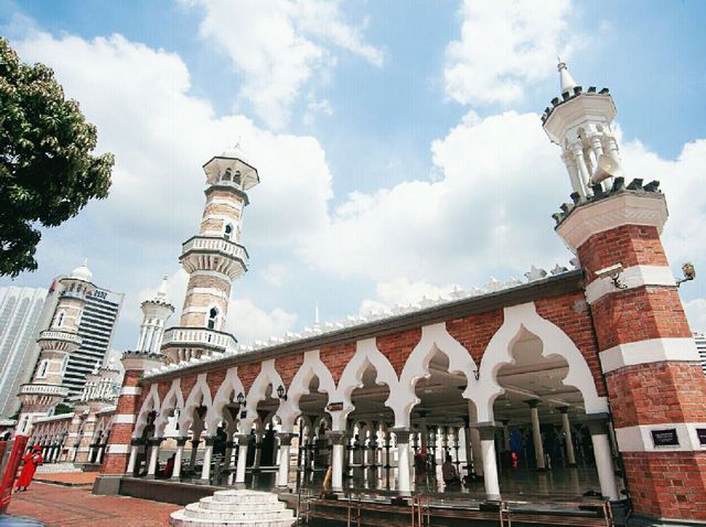 Among the old historical mosques